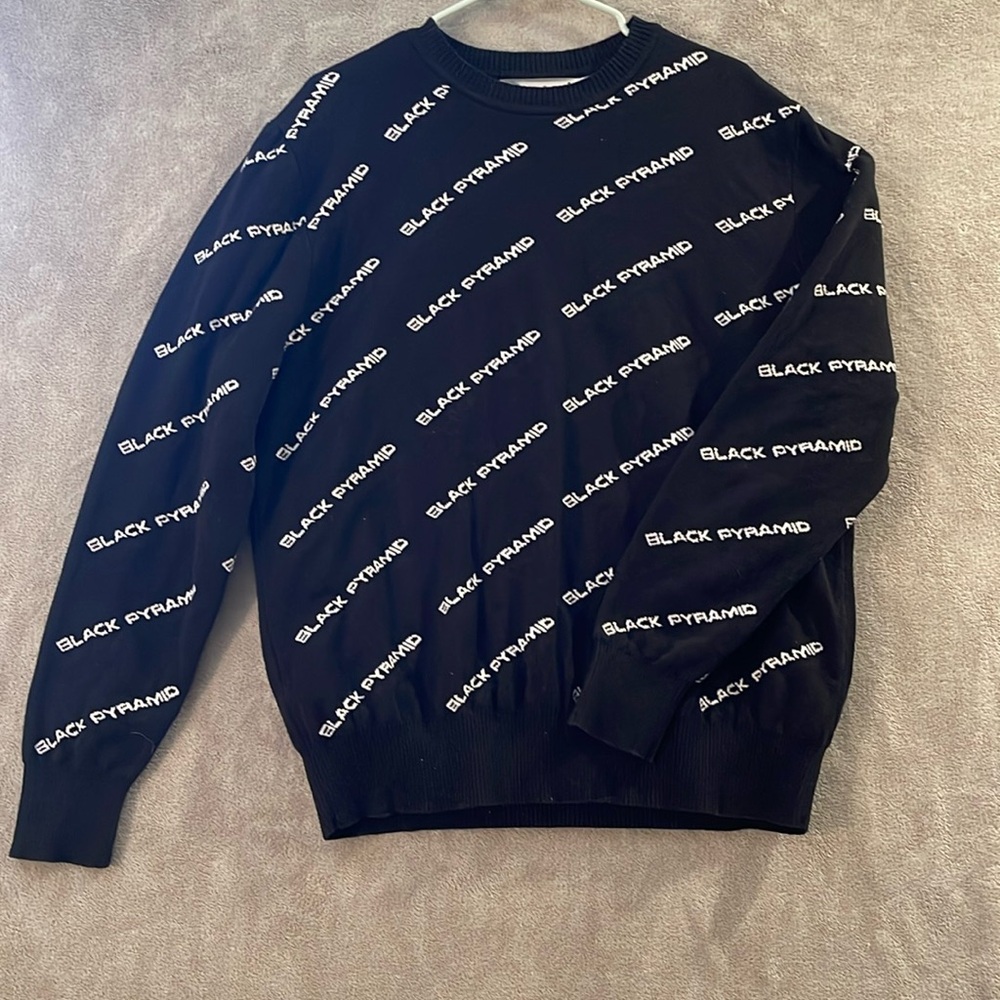 Black Pyramid Crewneck Heavy Sweater‎ Men’s Sz XL Black with White Allover print